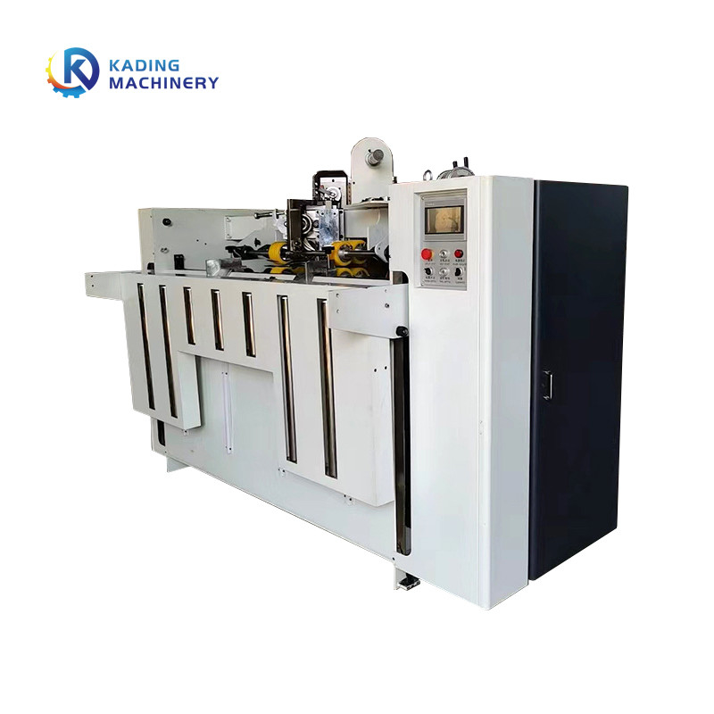 Grapadora acanalada de la caja de la máquina de la fabricación de cajas del cartón con 600 clavos/velocidad minuciosa y el sistema de alimentación del alambre automático