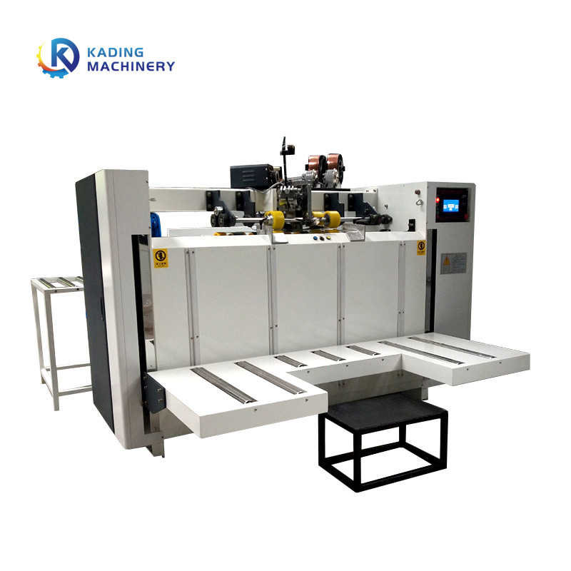 Grapadora acanalada de la caja de la máquina de la fabricación de cajas del cartón con 600 clavos/velocidad minuciosa y el sistema de alimentación del alambre automático