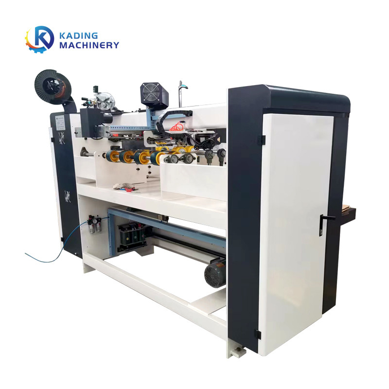 La máquina de costura de la caja acanalada de la pieza única con el PLC automatizó control de la alimentación manual