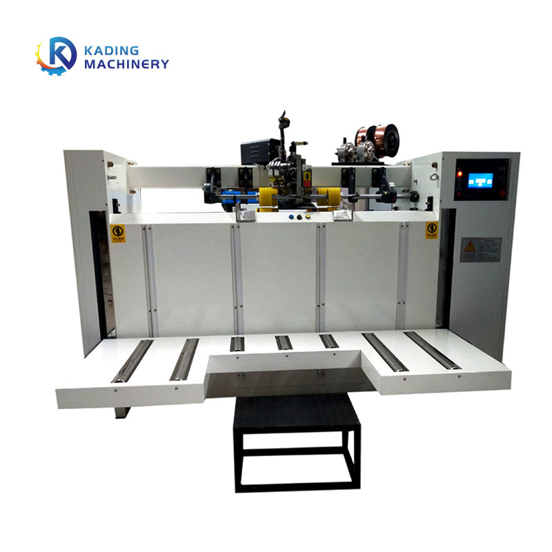 La máquina de costura de la caja acanalada de la pieza única con el PLC automatizó control de la alimentación manual